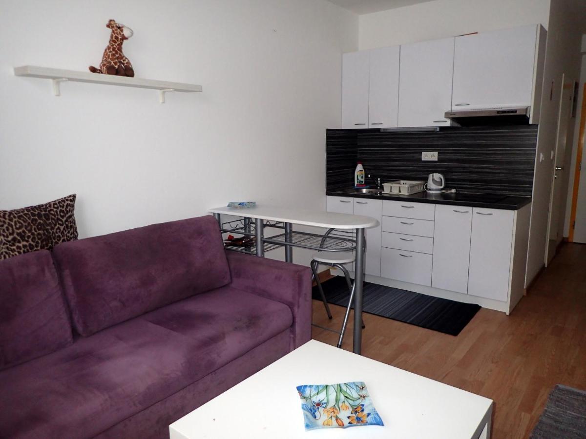 Cozy Apartment Bratislava Exterior photo